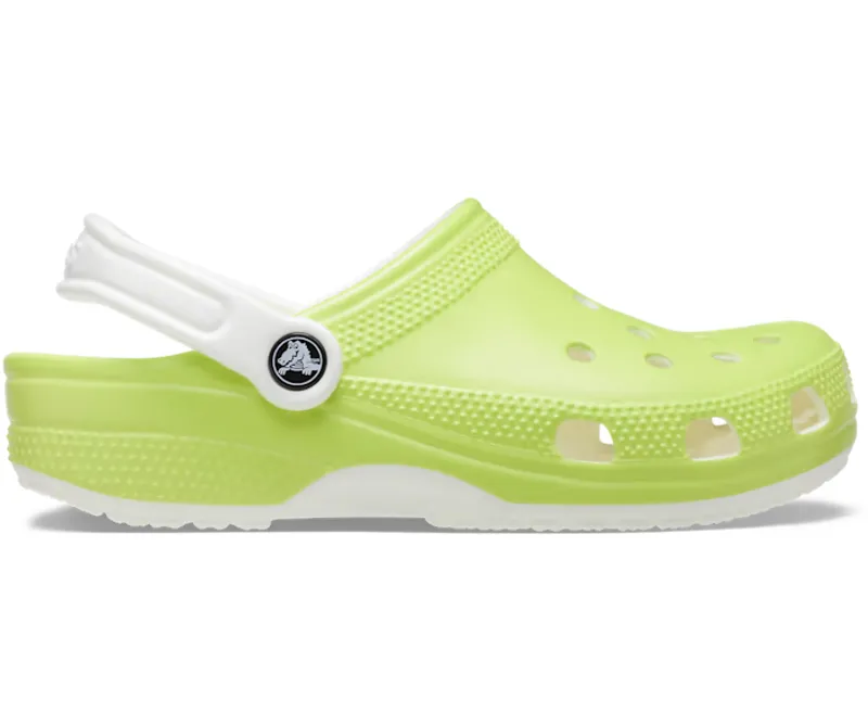 Crocs Classic Glow in the Dark Clog Kids in Limeade